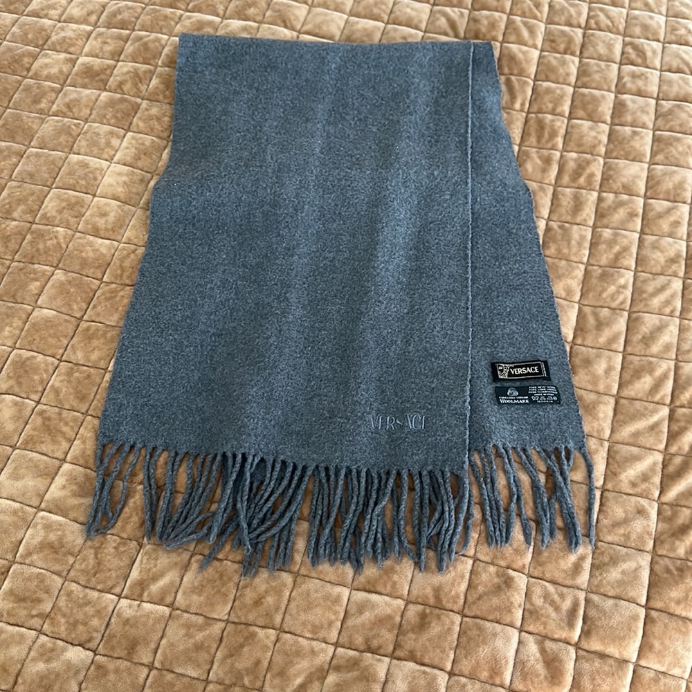 Men’s Versace Scarf🩶